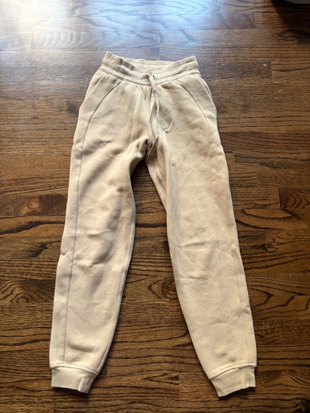 lululemon athletica Beige/Tan Women's scuba  Jogger Track Pants Sz 2